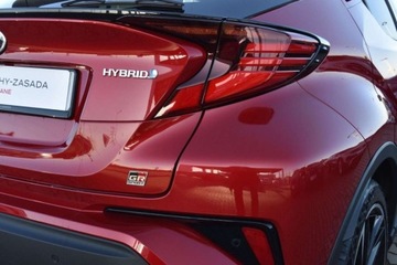 Toyota C-HR I Crossover Facelifting 2.0 Hybrid Dynamic Force 184KM 2021 Toyota C-HR SalonPL 2.0 Hybrid GR Sport 184KM e-CVT ASO Safety Sense 2 FV23, zdjęcie 38