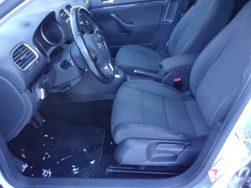 Volkswagen Golf VI Variant 1.6 TDI-CR DPF BlueMotion 105KM 2010 Volkswagen Golf Automat Bluemotion, zdjęcie 5