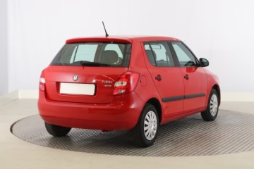 Skoda Fabia II Hatchback Facelifting 1.2 HTP 60KM 2011 Skoda Fabia 1.2, Klima, zdjęcie 4