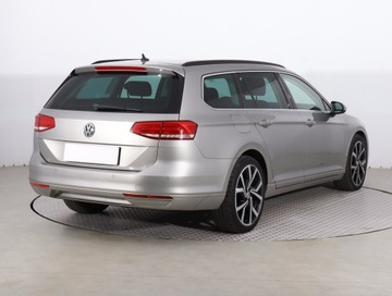 Volkswagen Passat B8 Variant 2.0 TDI 150KM 2015 VW Passat 2.0 TDI, Automat, Klima, Klimatronic, zdjęcie 4