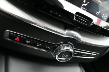 Volvo XC60 II Crossover D4 190KM 2017 Volvo XC 60 R-DESIGN 2.0 D4 190KM AWD Salon PL GWARANCJA SelectCar+ FV 23%, zdjęcie 28