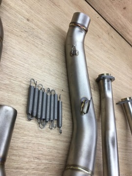 АДАПТЕР ВЫПУСКНОГО ПАТРУБКА MOTOR SPORT ДЛЯ KAWASAKI МОДЕЛИ Z800 DECAT AKRA