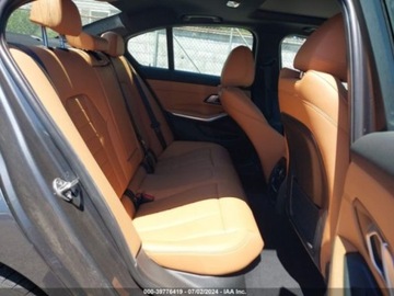 BMW Seria 3 G20-G21 2021 BMW Seria 3 330i, 2021r., xDrive, 2.0L 2.0 Benzyna 255KM, zdjęcie 10
