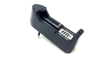 ПРОФЕССИОНАЛЬНЫЙ ОДИНОЧНЫЙ ЛАЗЕРНЫЙ ФОНАРЬ НА АККУМУЛЯТОРЕ ЗУМ МОЩНЫЙ