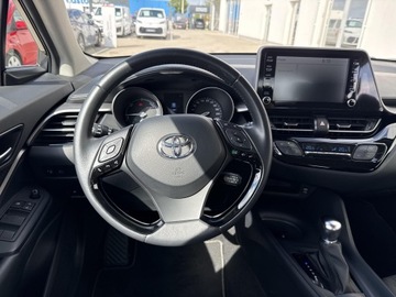 Toyota C-HR I Crossover Facelifting 1.8 Hybrid 122KM 2023 Toyota C-HR 1.8 Hybrid GPF Comfort 1.8 Hybrid Comf, zdjęcie 11