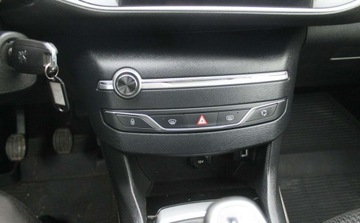 Peugeot 2021 Peugeot 308 1.5 Diesel 131KM, zdjęcie 19