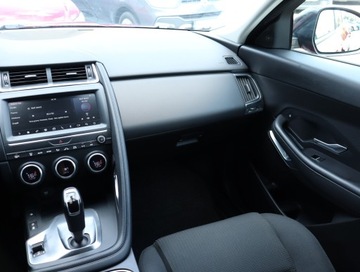 Jaguar E-Pace SUV 2.0 i4D 180KM 2018 Jaguar E-Pace D180 AWD, Salon Polska, 177 KM, zdjęcie 7