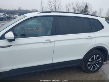Volkswagen Tiguan II 2022 Volkswagen Tiguan 2022 VOLKSWAGEN TIGUAN 2.0T 2.0 Benzyna 184KM, zdjęcie 11