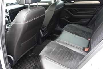 Volkswagen Passat B8 Variant Facelifting 2.0 TDI 190KM 2020 Volkswagen Passat DSG, Virtual, Hak, Tempomat, LED Matrix, Climatronic, Ka, zdjęcie 8