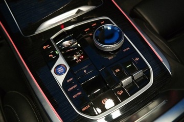 BMW X5 G05 SUV Facelifting 3.0 40i 381KM 2023 BMW X5 BMW X5 xDrive40i HAK Pneumatyka Fotele Went, zdjęcie 18