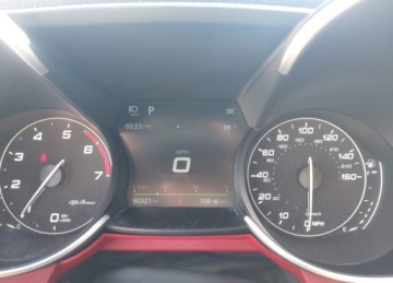 Alfa Romeo Giulia II 2018 Alfa Romeo Giulia 2018r., Awd, 2L, od ubezpieczalni 2.0 Benzyna 284KM, zdjęcie 11