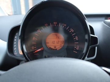 Toyota Aygo II Hatchback 5d 1.0 VVT-i 69KM 2017 Toyota Aygo 1.0 VVT-i, Salon Polska, zdjęcie 10