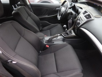 Honda Civic IX Tourer 1.8 i-VTEC 142KM 2015 Honda Civic 1.8 i-VTEC, Salon Polska, zdjęcie 8