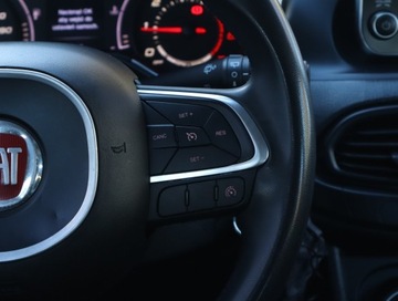 Fiat Tipo II Hatchback 1.6 MultiJet 120KM 2017 Fiat Tipo 1.6 MultiJet, Automat, Navi, Klima, zdjęcie 19