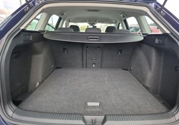 Volkswagen Golf VIII Variant 1.5 TSI 150KM 2021 Volkswagen Golf Variant 1.5 Benzyna 130KM, zdjęcie 23