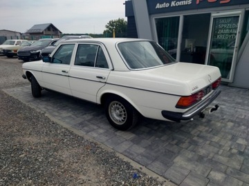 Mercedes W123 1981 Mercedes-Benz W123 Mercedes-Benz W123 2.0 Benzyna 94KM, zdjęcie 3