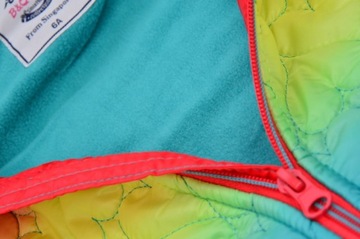 ПРУЖИННАЯ КУРТКА С ПОЛЯРНЫМИ РУКАВАМИ BQ-9307 Ż4 98/104