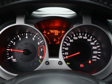 Nissan Juke I SUV Facelifting 1.2 DIG-T (Euro 6) 115KM 2016 Nissan Juke 1.2 DIG-T, Salon Polska, Serwis ASO, zdjęcie 10