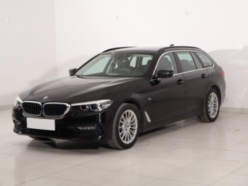 BMW Seria 5 G30-G31 Touring 520d 190KM 2018 BMW 5 520d, 187 KM, Automat, Skóra, Navi, Klima, zdjęcie 1