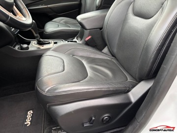 Jeep Cherokee V Terenowy 2.0 MJD 170KM 2014 Jeep Cherokee Kamera LineAsisst Navi Skora Automat 4x4 Panorama 2.0 Diesel, zdjęcie 19