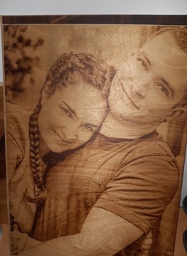 Портрет на заказ, выжженный на дереве, 40х50 см.