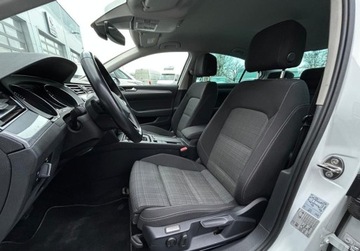Volkswagen Passat B8 Limousine Facelifting 1.5 TSI EVO 150KM 2021 Volkswagen Passat Business Pakiety, ACC, Kamera, GPS, Podgrzewane fotele,, zdjęcie 7