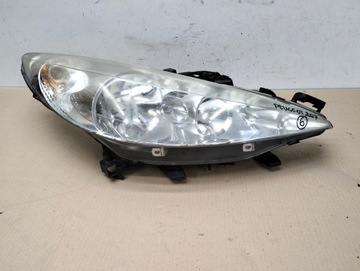 LAMPA PRZOD PRAWA PEUGEOT 207 LATA 2006-2012 UK