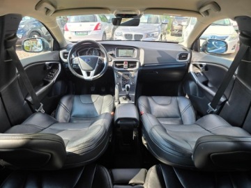 Mazda 3 III Sedan 2.0 SKYACTIV-G 120KM 2014 Volvo V40 2.0 HDi 190 KM skóra nawigacja alufelgi grzane fotele gwarancja, zdjęcie 14
