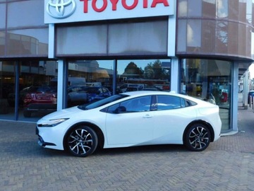 Toyota Prius V (XW60) 2.0  Hybrid Dynamic Force Plug-in 223KM 2025 Od ręki - Prestige 2.0 Hybrid Plug-in 223KM | Podgrzewane fotele!, zdjęcie 1