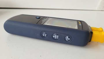 ТЕРМОМЕТР ИЗМЕРИТЕЛЬ ТЕМПЕРАТУРЫ PCE-T312N В ХОРОШЕМ СОСТОЯНИИ ГАРАНТИЯ KONIN