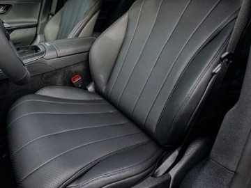 Mercedes Klasa E W214 Sedan 2.0 220d 197KM 2025 E Klasa 220 d Avantgarde 2.0 (197KM) 2025, zdjęcie 3