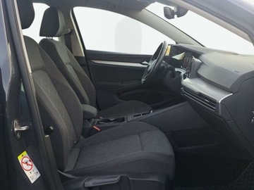 Volkswagen Golf VIII Variant 1.5 eTSI 130KM 2021 Volkswagen Golf Reflektory LED Cyfrowe zegary ACC App-Connect Lane Assist, zdjęcie 13