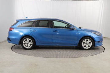 Kia Ceed III Kombi Facelifting 1.5 T-GDI 160KM 2022 Kia Ceed 1.5 T-GDI, Salon Polska, 1. Właściciel, zdjęcie 5