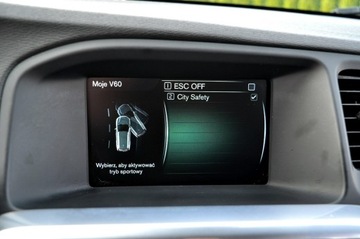 Volvo V60 I Kombi Facelifting 2.0 D3 DRIVE-E 150KM 2016 Volvo V60 Black Edition LiFt 2,0 D3 150Km Ledy, zdjęcie 33