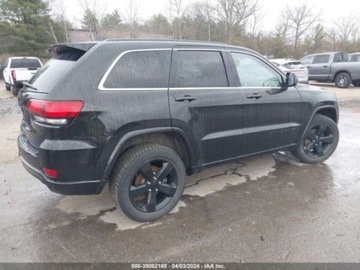Jeep Grand Cherokee IV 2015 Jeep Grand Cherokee 2015 Jeep Grand Cherokee 4WD 4dr Altitude 3.6 Benzyna, zdjęcie 3