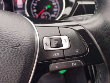 Volkswagen Touran III 1.5 TSI EVO 150KM 2020 Volkswagen Touran Salon PL, FV23, doposazony, DSG, Gwarancja, App Connect, zdjęcie 17