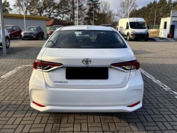 Toyota Corolla XII Sedan Facelifting 1.5 VVT-i 125KM 2024 Od ręki - Comfort 1.5 benzyna 125KM | Podgrzewane fotele!, zdjęcie 4