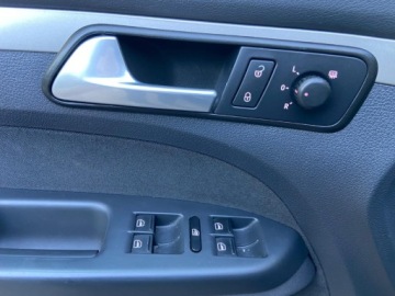 Volkswagen Touran I 1.4 TSI 140KM 2009 Volkswagen Touran 1.4b Automat DSG Grzane Fotele Tempomat Hak 1.4 Benzyna, zdjęcie 38