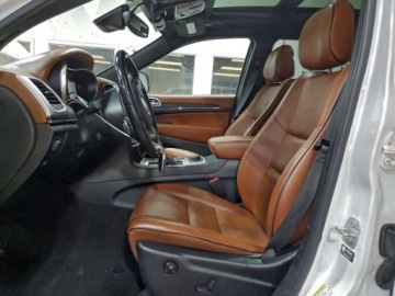 Jeep Grand Cherokee IV 2021 Jeep Grand Cherokee Summit 2021 5.7 Benzyna 360KM, zdjęcie 7