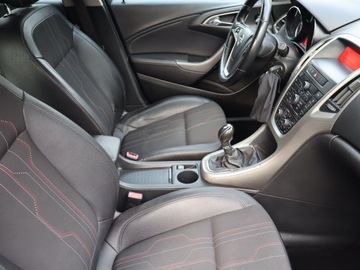 Opel Astra J Sports Tourer 1.4 Turbo ECOTEC 140KM 2012 Opel Astra 1.4 T, Xenon, Klima, Klimatronic, zdjęcie 8