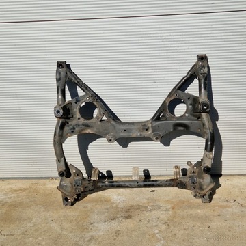 BMW 1 F20 F21 116D NÁPRAVNICE PŘEDNÍ POD MOTOR