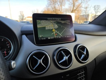 Mercedes Klasa B W246 Sports Tourer Facelifting 1.6 200 156KM 2018 Mercedes B 200 1,6 Benzyna 156KM automat, zdjęcie 11