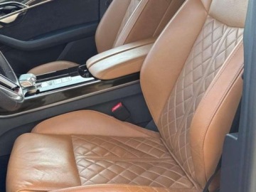 Audi A8 D5 Sedan Plug-In Facelifting 3.0 60 TFSIe 462KM 2026 AUDI A8 60 TFSI e quattro S line Sedan 3.0 (462KM) 2026, zdjęcie 5