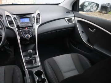 Hyundai i30 II Hatchback 3d 1.4 100KM 2013 Hyundai i30 1.4 CVVT, Klima, Parktronic, zdjęcie 7