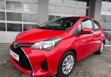 Toyota Yaris III Hatchback 5d Facelifting 1.0 VVT-i 69KM 2016 Toyota Yaris Salon Polska, Serwis ASO, Czujniki park. 1 rej IV 2017r. 69KM, zdjęcie 2