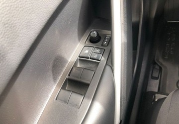 Toyota Corolla Cross 2.0 Hybrid Dynamic Force 197KM 2023 Toyota Corolla Cross Corolla Cross Comfort FV23 1 wlasciciel Bezwypadk, zdjęcie 29