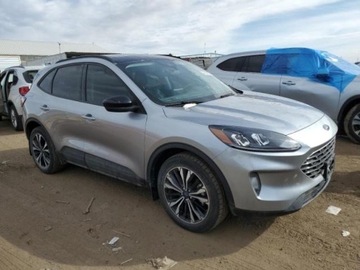 Ford Kuga III 2022 Ford Kuga sel, 2022r., 4x4, 2.0L 2.0 Benzyna 250KM, zdjęcie 1