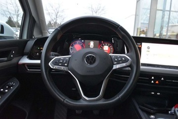 Volkswagen Golf VIII Variant 2.0 TDI 115KM 2022 Volkswagen Golf SalonPL 2.0TDI 115KM Life Pakiety Comfort LED ACC Digital, zdjęcie 11