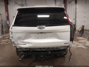 Cadillac Escalade III 2021 Cadillac Escalade Sport 2021 3.0 Diesel 277KM, zdjęcie 4