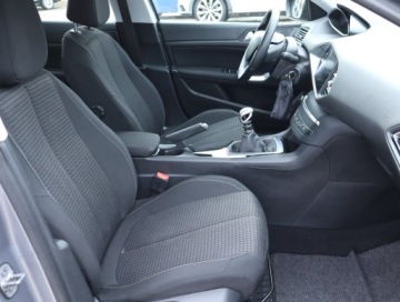 Peugeot 308 II SW Facelifting 1.5 BlueHDI 130KM 2019 Peugeot 308 1.5 BlueHDi, Salon Polska, Serwis ASO, zdjęcie 8